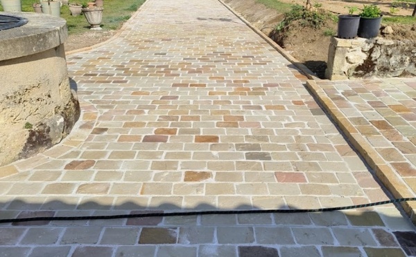 Création d'allée en pavé sur le Bassin d'Arcachon : conseils, prix et solutions durables